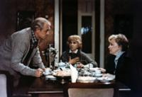 Кадр из фильма 'Красная стрела', СССР, 1986. На фо