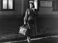 Кадр из фильма 'Красная стрела', СССР, 1986. На фо