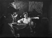 Кадр из фильма 'Ласточка', СССР, 1957. На фото - Б