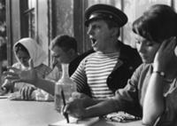 Кадр из фильма 'Знойный июль', СССР, 1965. На фото