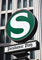 Germany, Berlin, Mitte, Potsdamer Platz U-Bahn sta