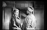 Кадры из фильма «Живые и мертвые», 1 серия (1963).