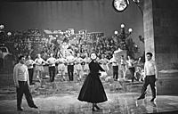 Кадр из фильма: 'Карнавальная ночь', (1956).