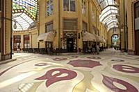 ROMANIA / Transylvania / Oradea / Union square (Pi