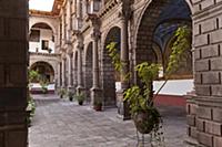 PERU / Cusco / Historic town / Church an Convent o