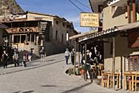 PERU / Cusco / Urubamba Valley / Ollantaytambo / S