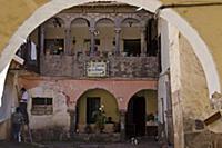 PERU / Cusco / Historic town / Hostel in back cour