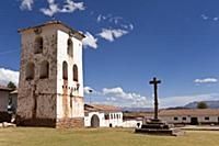 PERU / Cusco / Urubamba Valley / Chinchero / Plaza