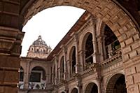 PERU / Cusco / Historic town / Church an Convent o