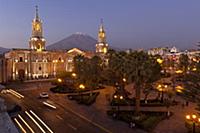 PERU / Arequipa / Historic town / Plaza de Armas /