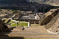 PERU / Cusco / Urubamba Valley / Ollantaytambo / A