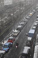Мокрый снег в Париже. Париж, Франция. 17 декабря 2