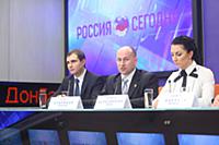 Николай Стариков и Юлия Березикова на пресс-конфер