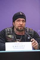 Александр Залдостанов («Хирург»)  на пресс-конфере