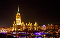 Ночная Москва, вид на Москва реку.