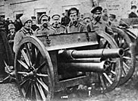 NOV2962231 Troops with a cannon at the Moscow Sovi