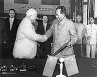 3900620 Nikita Khrushchev shaking hands with Mao Z