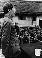 2336172 Mao Zegond speaking to the troops; (add.in