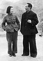 3904371 Mao Zedong with his Wife, Jiang Qing (Mme,