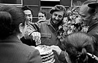 1148552 Fidel Castro Meets Inhabitants Of Samarkan