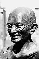 1065094 Mahatma Gandhi bronze statue, Mumbai, Maha