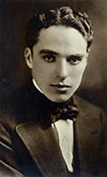 DGC288196 Portrait of Charlie Chaplin, c. 1918 (b/