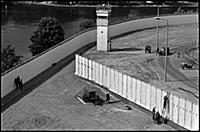 The Berlin Wall in the Neukoeln area, 1988 (b/w ph