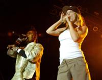Певица из Black Eyed Peas Ферджи (Fergie) намочила