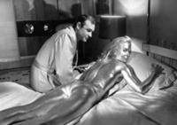 Актёр Шон Коннери в роли агента 007 Джеймса Бонда 