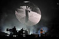 LONDON, ENGLAND - SEPTEMBER 23: David Gilmour perf