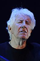 LONDON, ENGLAND - SEPTEMBER 23: Graham Nash perfor