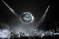 LONDON, ENGLAND - SEPTEMBER 23: David Gilmour perf