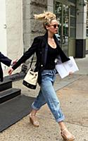 Jennifer Lawrence leaves a downtown hotel to go ap