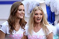 Victoria's Secret model, lsa Hosk and Jac Jagaciak