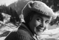 Кадры из фильма 'Штрафной удар'. На фото - Лилиана