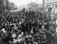 Вторая мировая война. На фото: британские парашюти