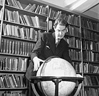 Robert Donat the Academy Award winning actor (Good