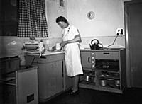 All-eelctric kitchens for British post-war houses

