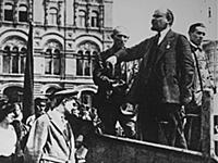 Lenin makes a speech at the unveiling of a monumen