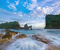 Rock arch, Atuh Beach, Nusa Penida, Bali, Indonesi