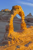 Delicate Arch at sunrise, Arches National Park, Ut