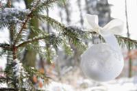 Christmas tree bauble with bow