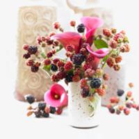 Summer bouquet with calla lilies (Ruby Sensation v