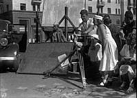 Кадр из фильма «Подкидыш», (1939).