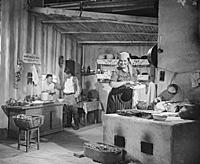 Кадр из фильма «Бабы», (1940). На фото: Эмма Цесар