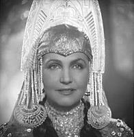 Кадр из фильма «Каменный цветок», (1946). На фото: