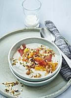 Muesli with yoghurt, fruit and nuts