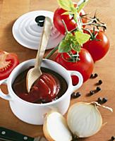 Homemade tomato ketchup