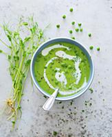 Pea soup with cream