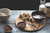 Hazelnut truffles with chocolate and vanilla